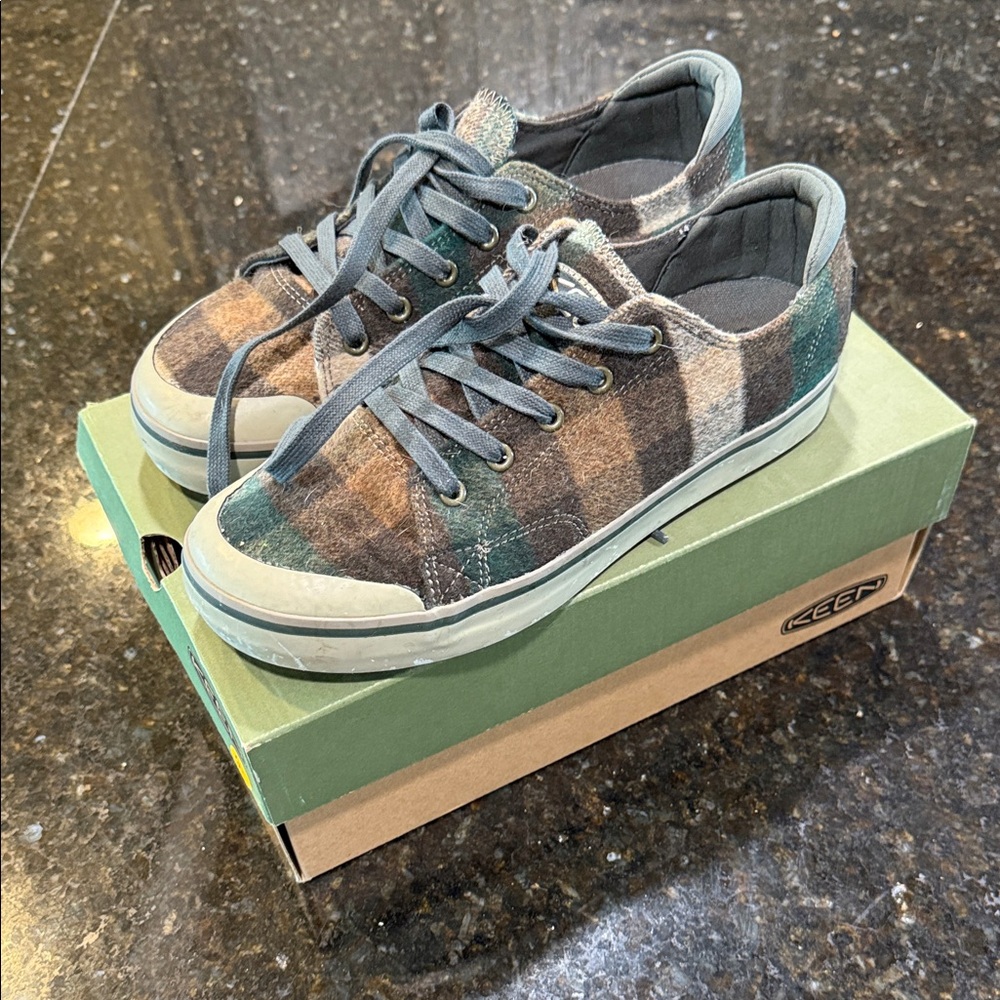 Plaid Keen Casual Shoes